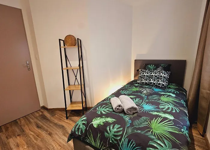 Mitrons - 1a Διαμέρισμα *